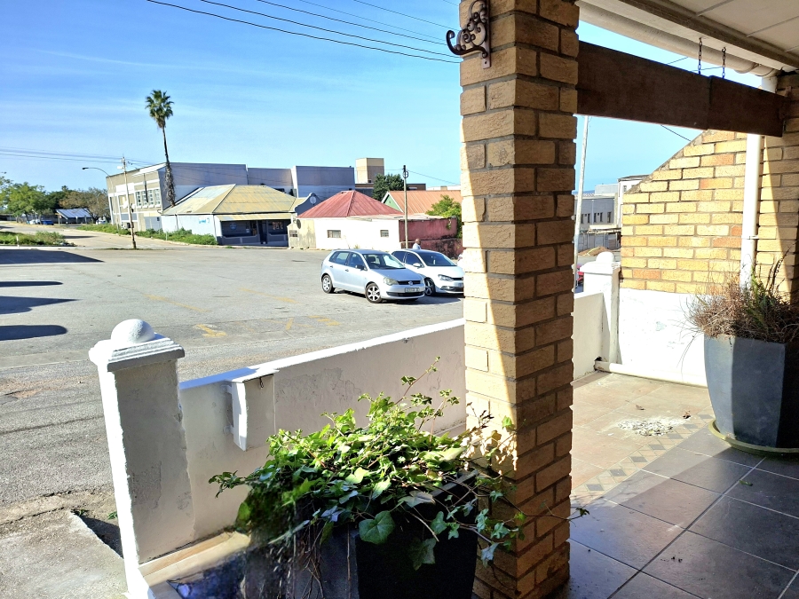 Commercial Property for Sale in Uitenhage Central Eastern Cape